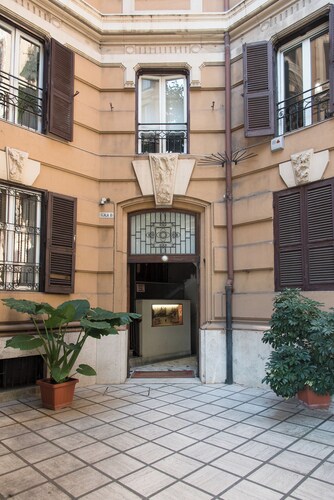 Colosseum suites by Glen