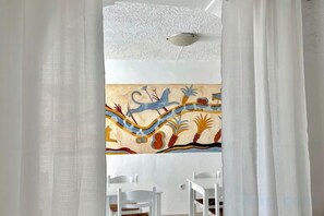 Dining - Maralex (Santorini)