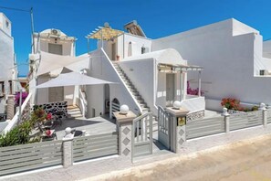 Exterior - Maralex (Santorini)