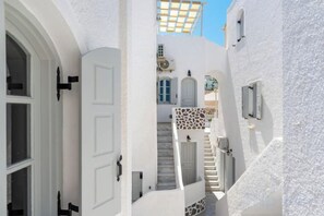 Exterior detail - Maralex (Santorini)