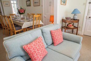 TV - Morfan, Tresaith - Four Bedroom Cottage, Sleeps 8 (Tresaith)