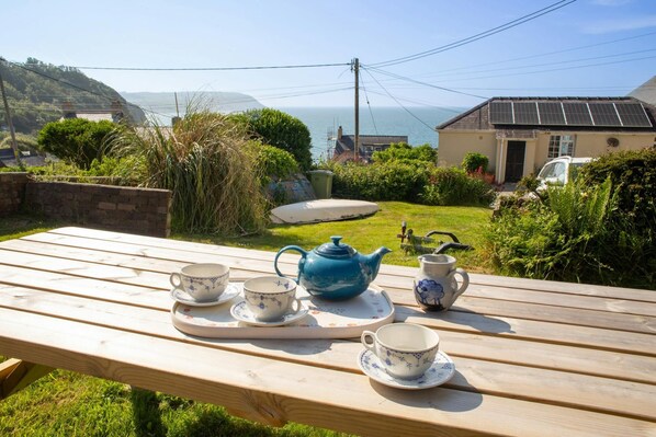 Terrace/patio - Morfan, Tresaith - Four Bedroom Cottage, Sleeps 8 (Tresaith)