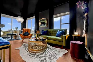 Living area - Bourbon & Bubbles, Downtown 3BR/3BA, Walkable, Rooftop Infinity Pool, 24/7Gym (Nashville)