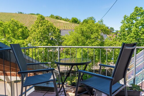 Ruhig Wohnen beim Winzer mit Blick in die Weinberge - eigenes Restaurant