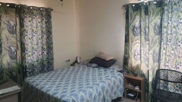 2 slaapkamers, een kluis op de kamer, gratis wifi, beddengoed