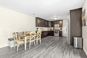 Dining - NEW! Private Pool &Hot Tub! Mins to Beach & Close to Biloxi! Poolside Bungalow! (Gulfport)