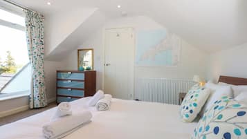 4 bedrooms, individually decorated, individually furnished, free WiFi