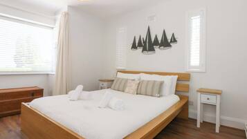 4 dormitoris, decoració individual i mobiliari individual