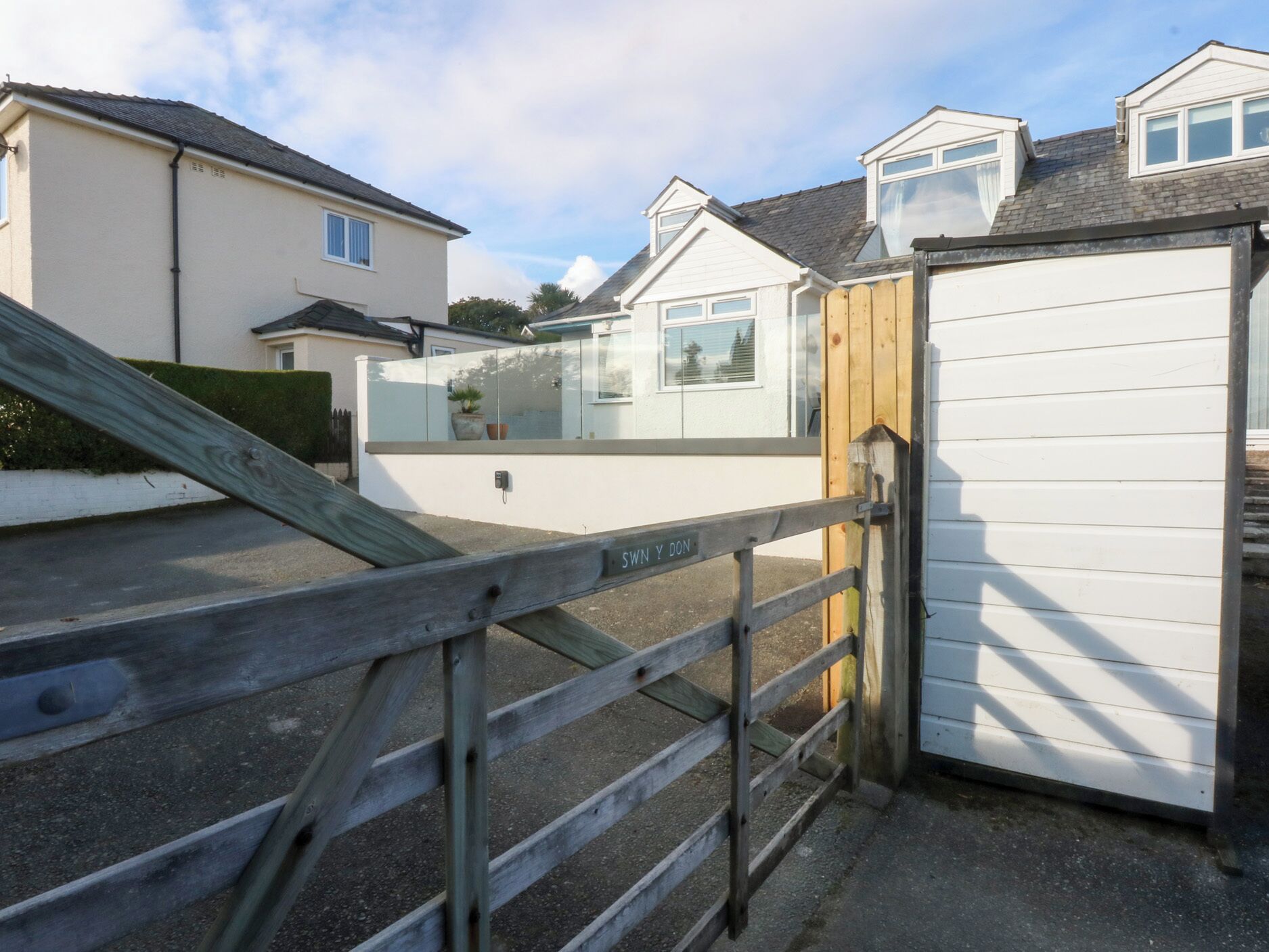 Cottage | Property grounds