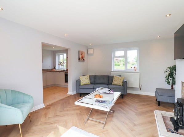 Living area - Manor Cottage (Driffield)