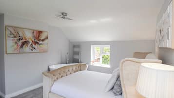 1 bedroom, individually decorated, individually furnished, free WiFi