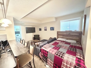 1 bedroom, iron/ironing board, free WiFi, bed sheets