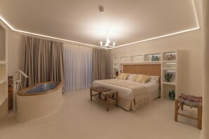 Superior Suite, Garden View | In-room safe, laptop workspace, blackout curtains, soundproofing - Glam Taoo Hotel Boutique (Lugo)