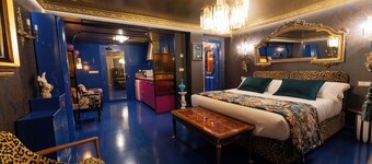 Glam Taoo Hotel Boutique