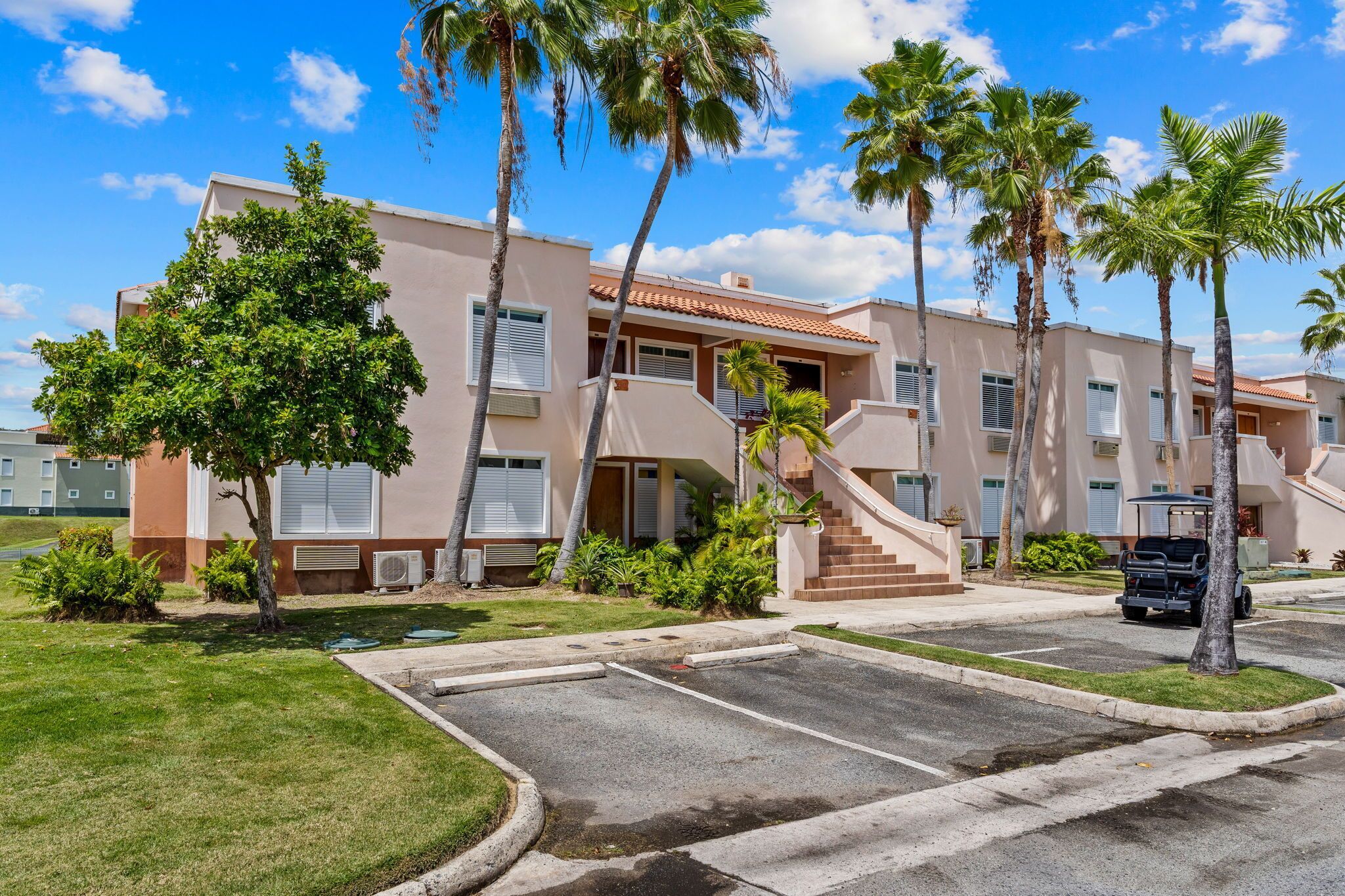 Leilighet – superior, 3 soverom, hageutsikt | Strykejern/-brett, wi-fi (inkludert) og sengetøy