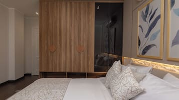 Apartment, 3 Bedrooms, Accessible, Smoking | 3 bedrooms