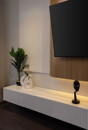 Apartment, 3 Bedrooms, Accessible, Smoking | Interior