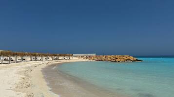 Apartment, 3 Bedrooms, Accessible, Smoking | Beach