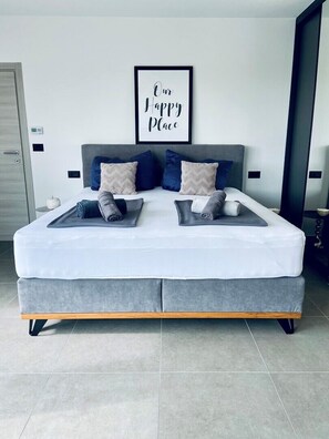 4 bedrooms, WiFi, bed sheets