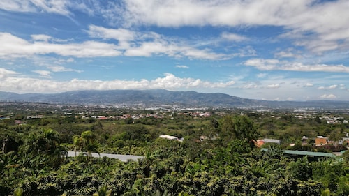 Hotel El Arca, Jardín Botánico y Restaurante