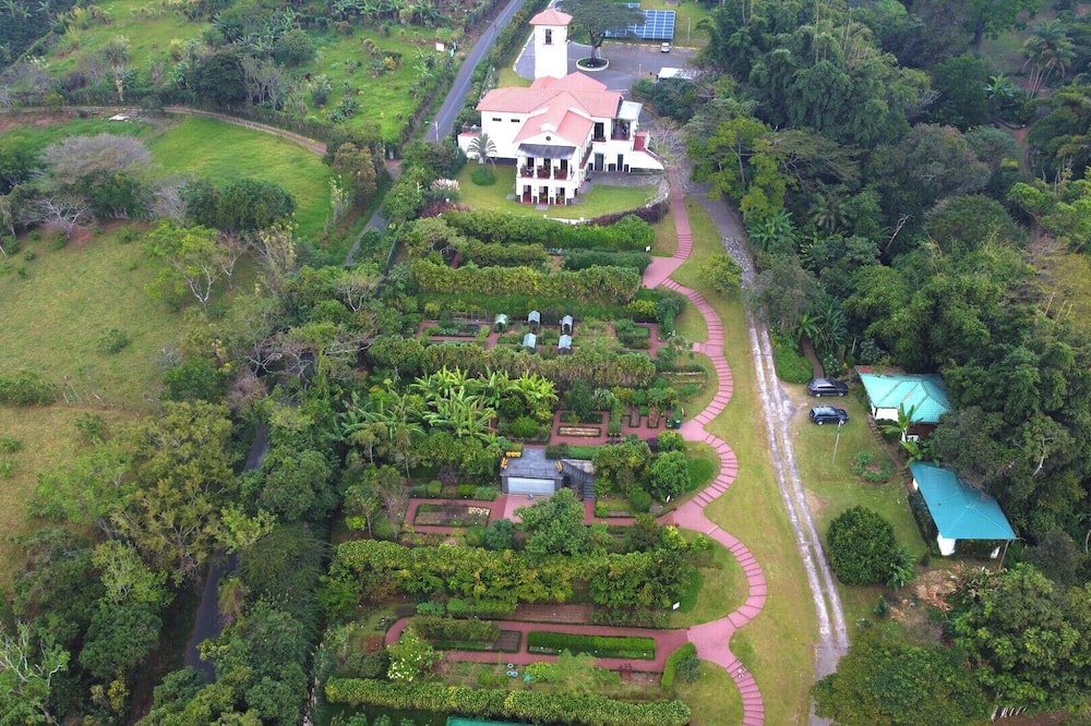Hotel El Arca, Jardín Botánico y Restaurante