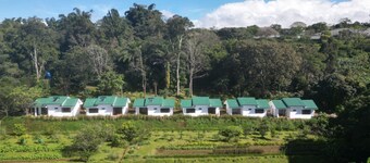 Hotel El Arca, Jardín Botánico y Restaurante