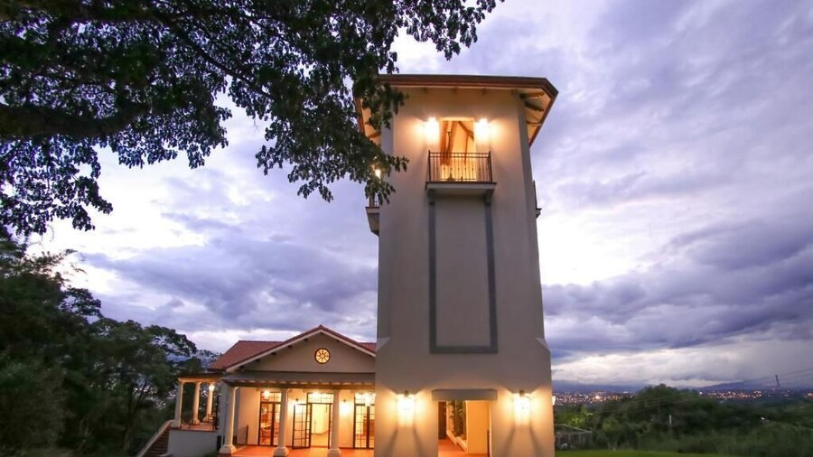 Hotel El Arca, Jardín Botánico y Restaurante