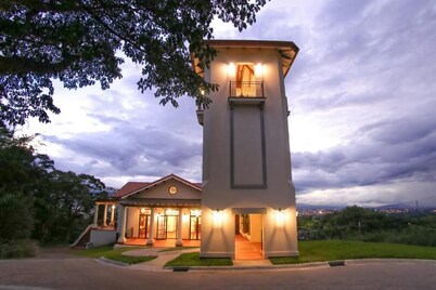 Hotel El Arca, Jardín Botánico y Restaurante