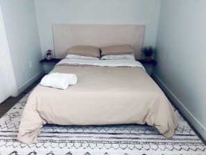 Desk, iron/ironing board, free WiFi, bed sheets