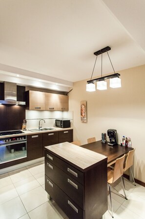 Dining - Private, comfortable apartment in the 5* AQUARIUS SPA complex (Unknown)