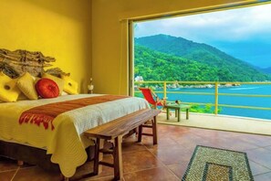 Iron/ironing board, WiFi, bed sheets - Mexican Villa, Where Charm Meets Coastal Living (Boca de Tomatlan)