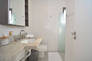 Apartment | Bathroom - Floripa Residence-Apartamento 3 quartos (Florianopolis)