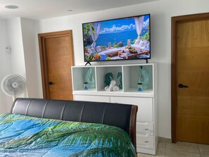3 chambres, fer et planche à repasser, Wi-Fi, literie fournie