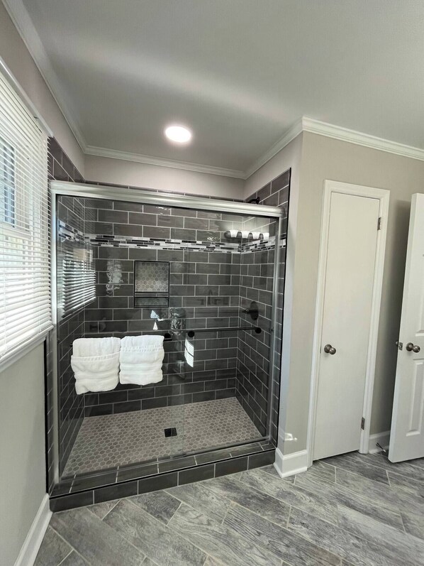 Sauna - Homey Maple (Burlington)