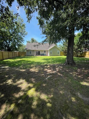 Exterior - Fully fenced 3-bedroom house with garage in quiet and delightful Indian Trail (Indian Trail)