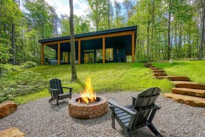 Property grounds - Dream Weaver Cabin at Trickle Creek (Logan)