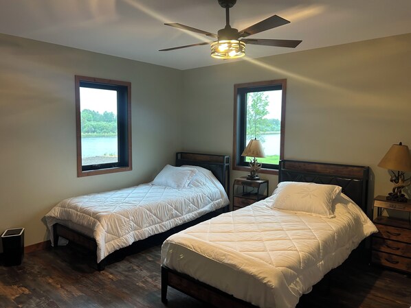 5 عدّة غرف نوم وواي فاي مجانًا وملاءات أسرّة