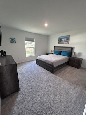 3 bedrooms, WiFi, bed sheets