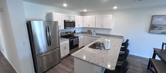 3-bedroom house in Spring Hill with game room!