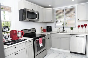 Microwave, oven, stovetop, dishwasher