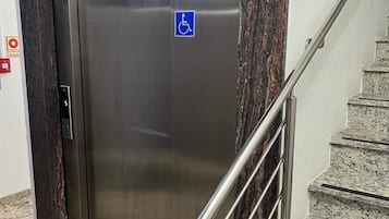 Elevator