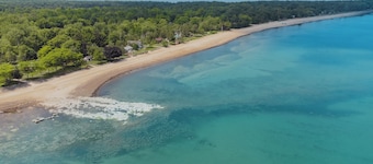 The Lazy Days - 3 cottages - Sleeps 22 - Lakefront on Lake Huron