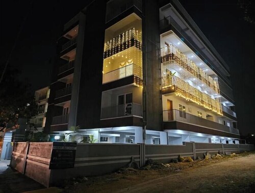 Luxurious 3bhk only families allowed