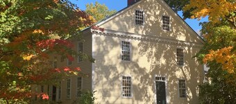 Charming studio with WiFi and AC in gorgeous St. Albans