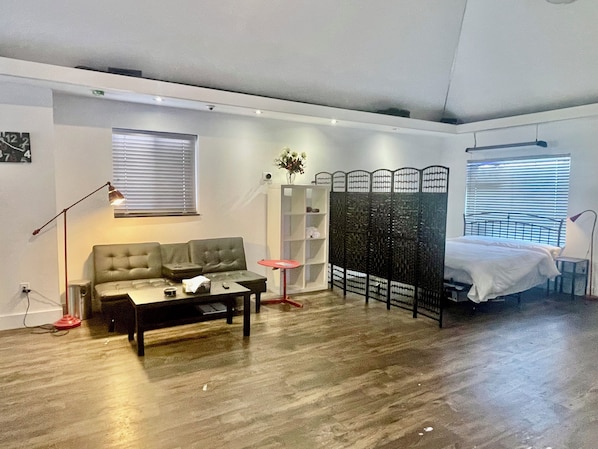 1 chambre, fer et planche Ă repasser, Wi-Fi, literie fournie