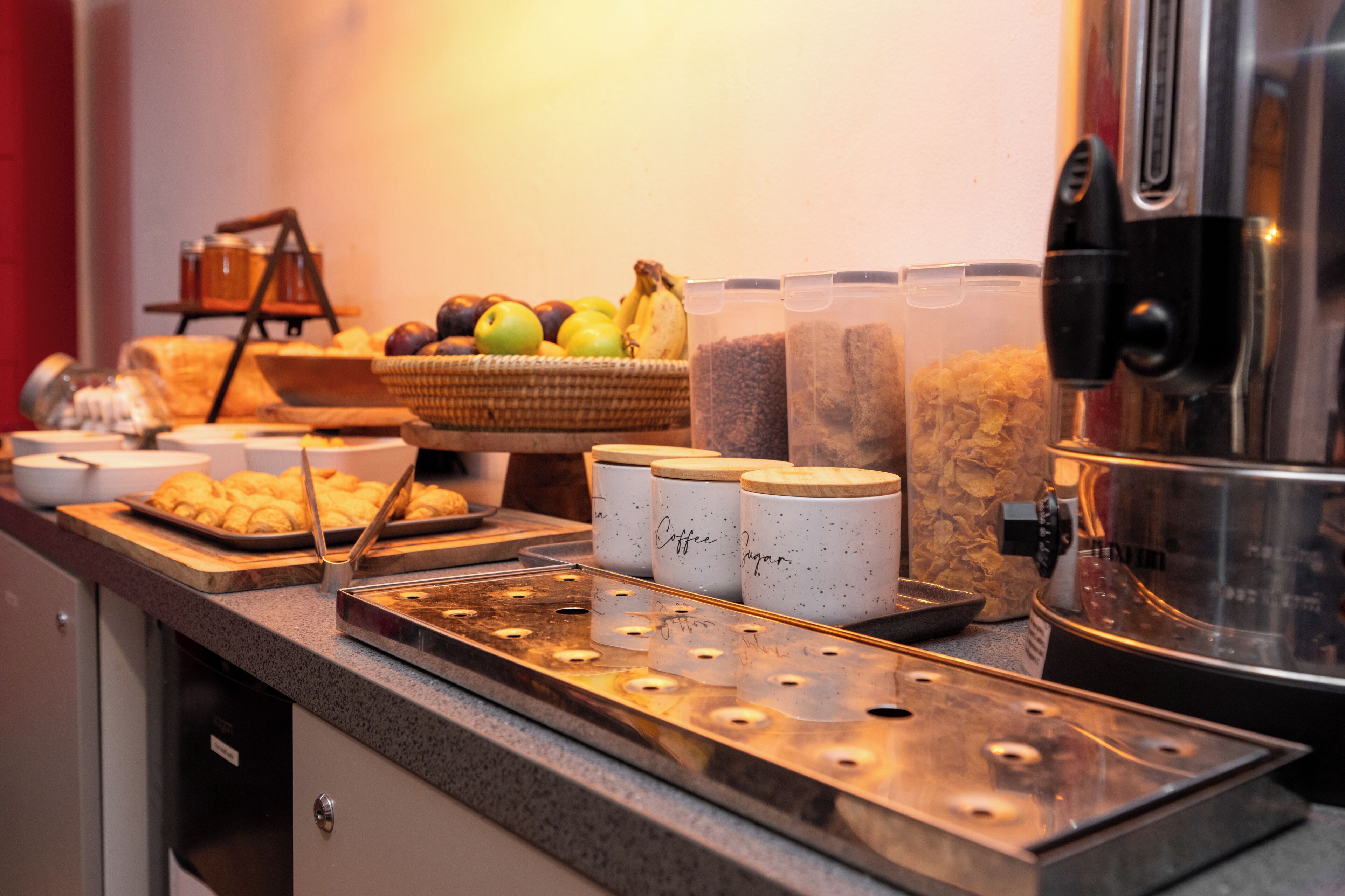 Sudah termasuk sarapan ala kontinental setiap hari