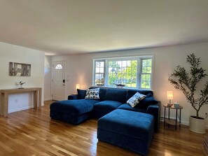 TV connectée, table de tennis de table