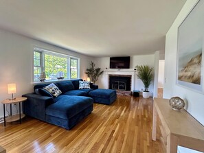 TV connectée, table de tennis de table