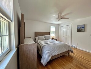 3 chambres, fer et planche à repasser, Wi-Fi gratuit, draps fournis