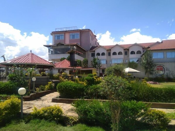Garden - Newstead Hotel Naivasha (Naivasha)